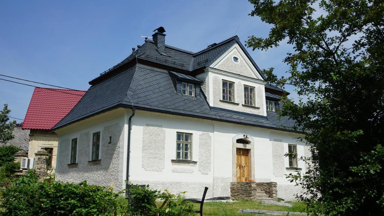 Barokni Kaplanka 1796 A. D. - Luxusni Apartmany V Ceskem Raji Zelezny Brod Exterior photo