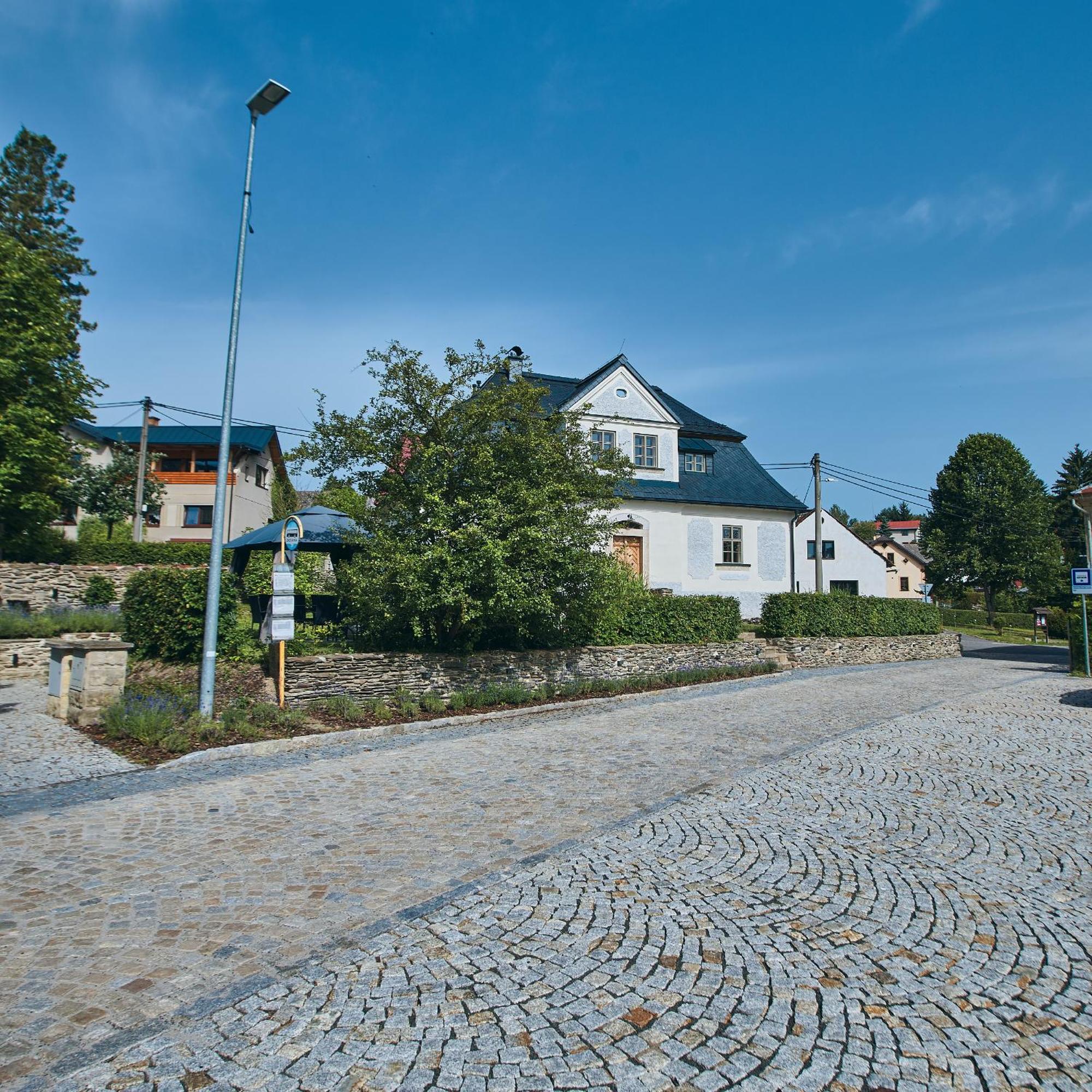 Barokni Kaplanka 1796 A. D. - Luxusni Apartmany V Ceskem Raji Zelezny Brod Exterior photo